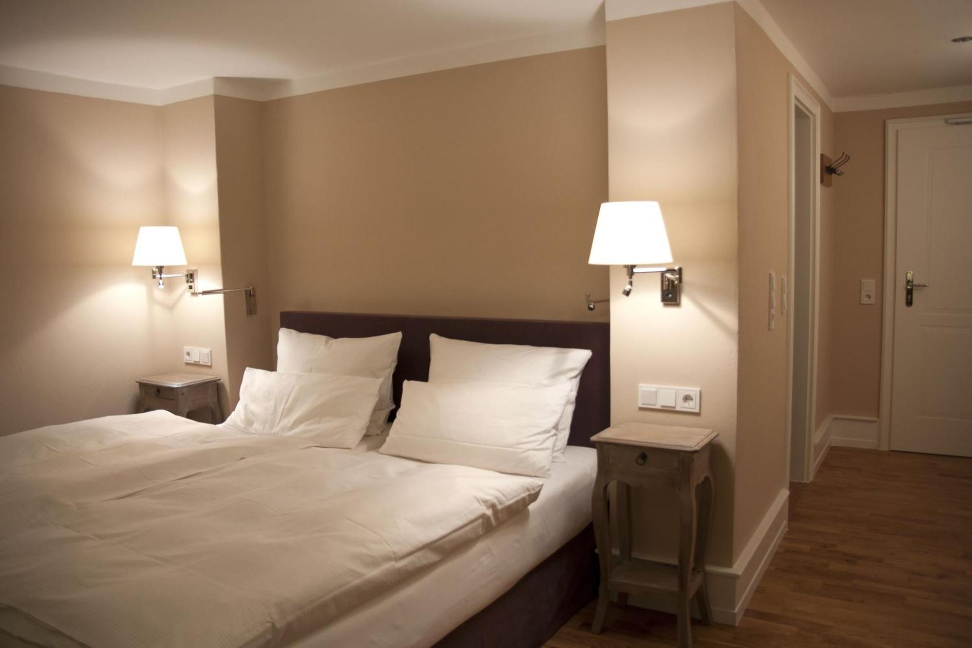 Weinhotel Eltvinum Eltville am Rhein Esterno foto